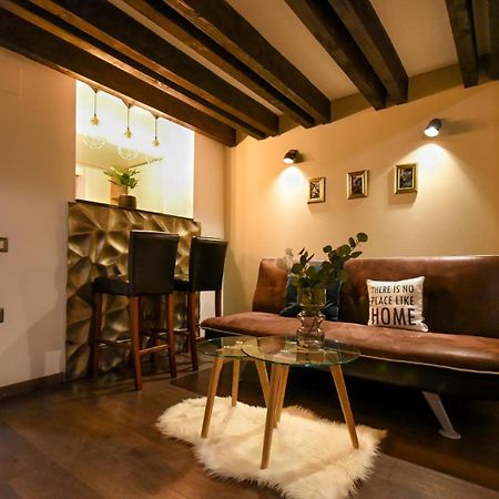 Central Comfort - Duplex-Style Studios On Regina Elisabeta Bukarest Kültér fotó