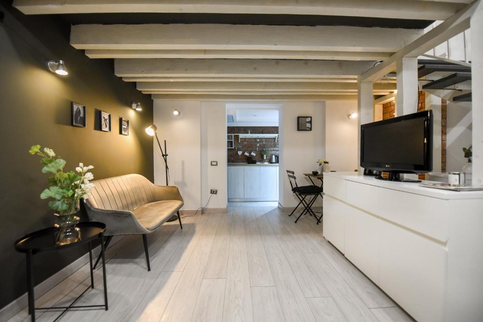 Central Comfort - Duplex-Style Studios On Regina Elisabeta Bukarest Szoba fotó